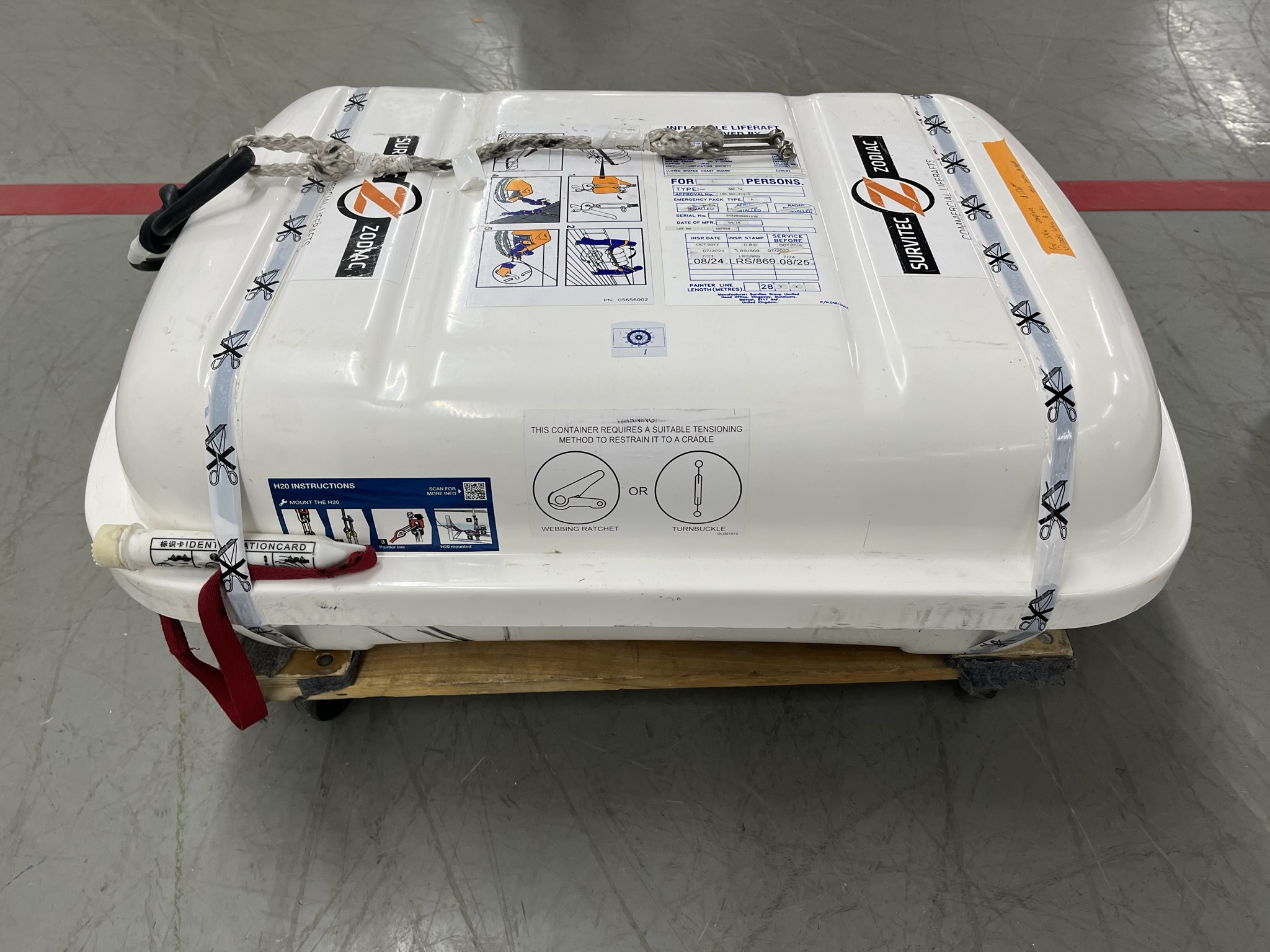 **Pre-Owned** Survitec Zodiac USCG-Approved Commercial Liferaft 4-Person Low Profile Container SOLAS 'A' **Pre-Owned**